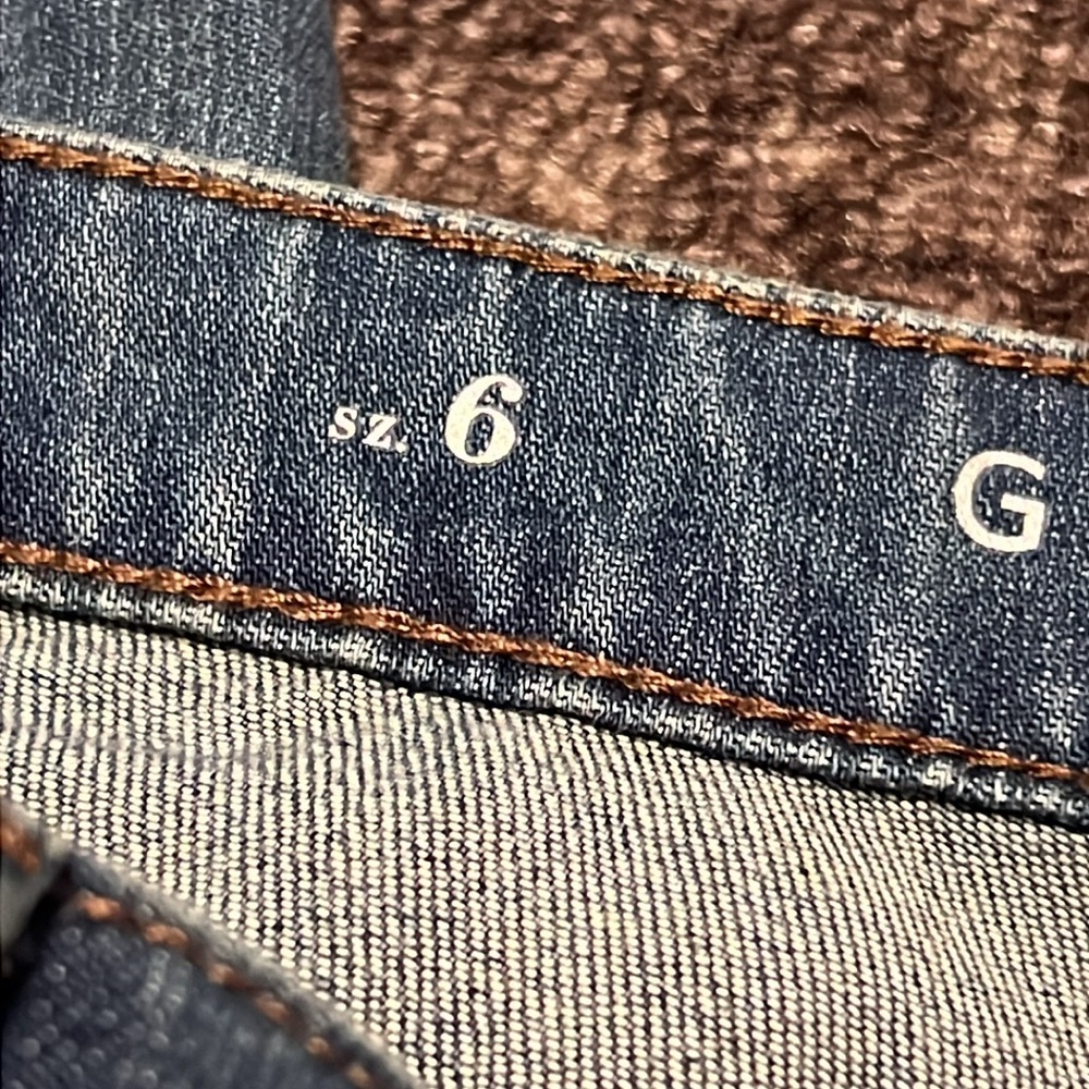 White House Black Market Girlfriend embellished crop jeans Size 6 - Picture 7 of 12